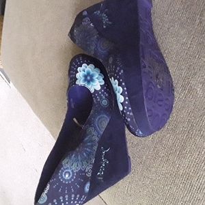 NWOT Desigual shoes